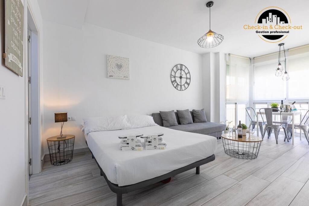 Apartamento El Acuerdo Centro Τορρεμολίνος Εξωτερικό φωτογραφία