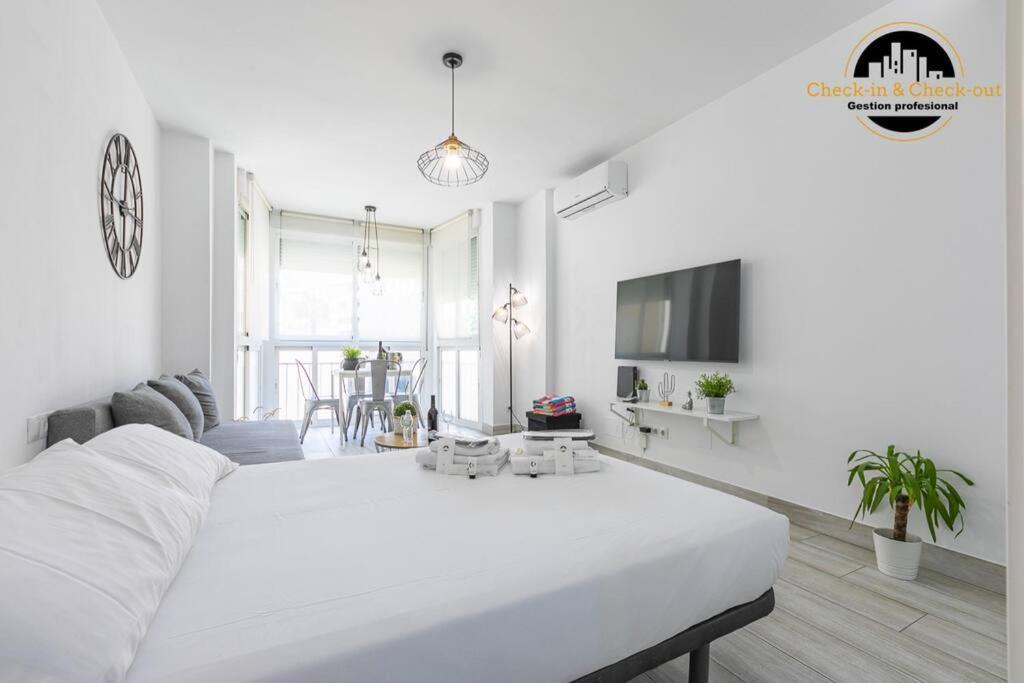 Apartamento El Acuerdo Centro Τορρεμολίνος Εξωτερικό φωτογραφία